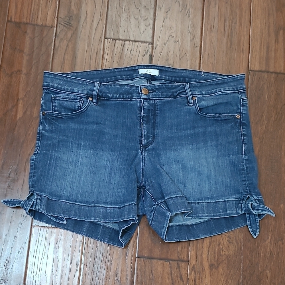 Loft Plus Jean Shorts with Bow-Ties on the sides size 18